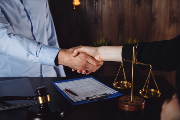 Kurumsal Şirketlerde Hukuk Müşavirliği